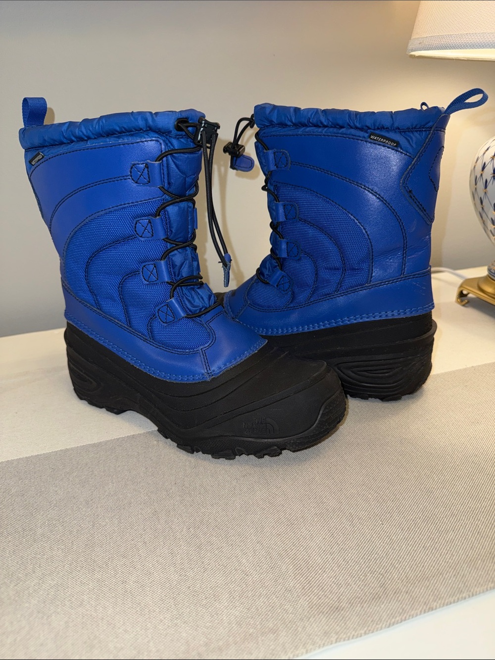 The NorthFace Alpenglow IV winter waterproof Snow Boots